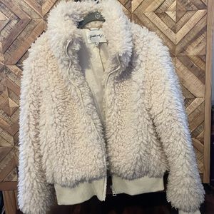Off white Kendall + Kylie soft warm cropped coat